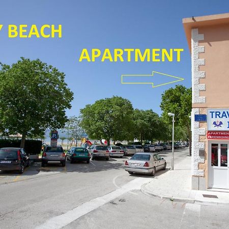 Ap Punta Next To Sandy Beach, Apartment With Garden โอมิช ภายนอก รูปภาพ