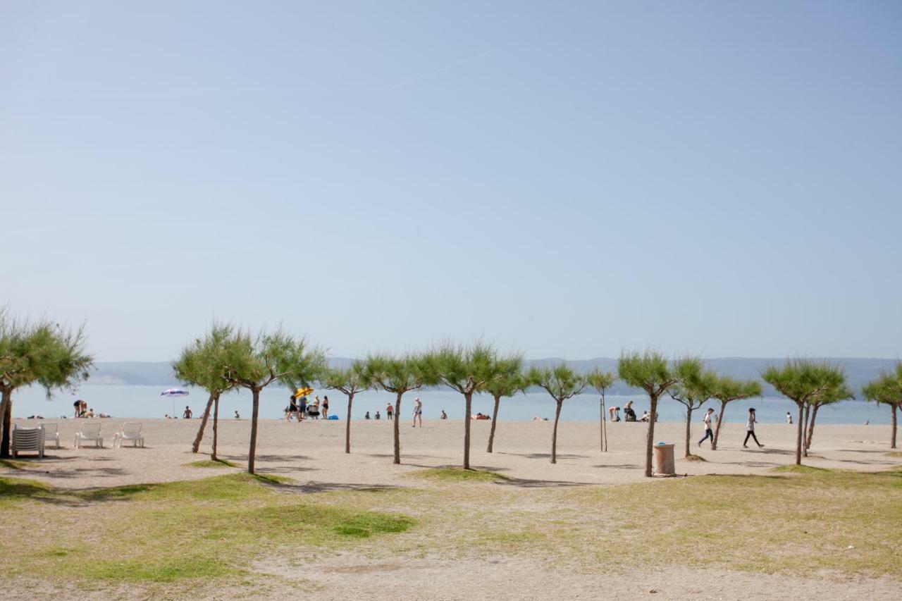 Ap Punta Next To Sandy Beach, Apartment With Garden โอมิช ภายนอก รูปภาพ
